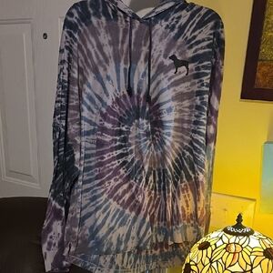 Victoria's Secret Purple and Blue Tie-Dye Short Sleeve Tee
